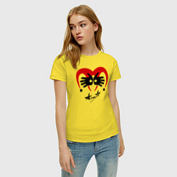 Футболка хлопковая женская Черная метка - Алиса, цвет: желтый — фото 2