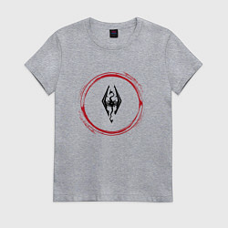 Футболка хлопковая женская Символ Skyrim и красная краска вокруг, цвет: меланж