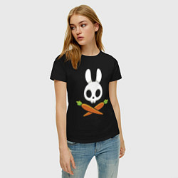 Футболка хлопковая женская Череп кролика с двумя морковками, цвет: черный — фото 2