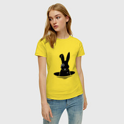 Футболка хлопковая женская Кролик с моноклем, цвет: желтый — фото 2