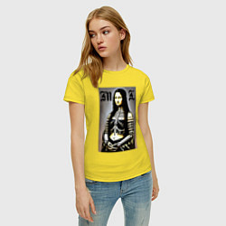 Футболка хлопковая женская Мона Лиза - готика - нейросеть, цвет: желтый — фото 2