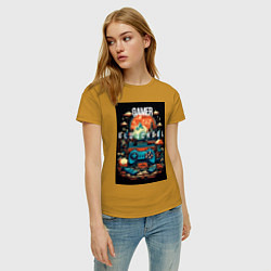 Футболка хлопковая женская Геймер old school, цвет: горчичный — фото 2