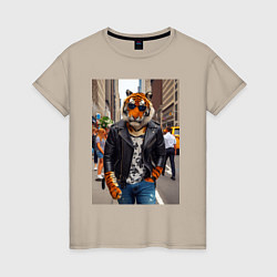 Футболка хлопковая женская Cool tiger on the streets of New York - ai art, цвет: миндальный