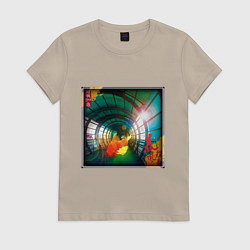 Женская футболка Золотая рыбка в туннеле
