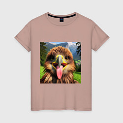 Женская футболка Забавный орел с высунутым языком в горах