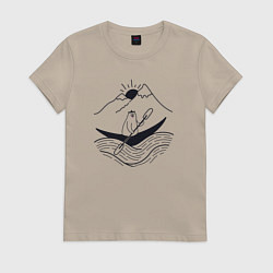 Футболка хлопковая женская Мишка в лодке, цвет: миндальный