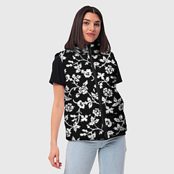 Женский жилет Белые цветы на чёрном фоне Белые цветы на чёрном ф, цвет: 3D-черный — фото 2