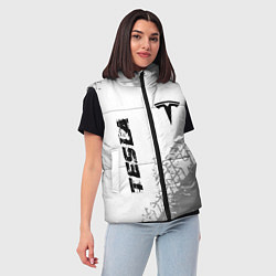 Женский жилет Tesla speed на светлом фоне со следами шин: надпис, цвет: 3D-черный — фото 2