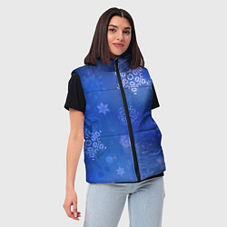 Женский жилет Декоративные снежинки на фиолетовом, цвет: 3D-светло-серый — фото 2